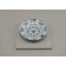 Plate with the eight immortals in doucai polychrome decorati